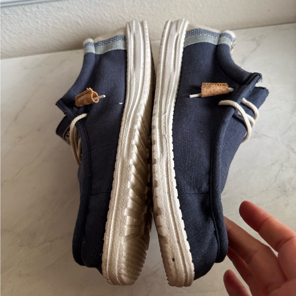 Hey Dude Men's Wally Break Stitch Slip Ons - Picture 5 of 10